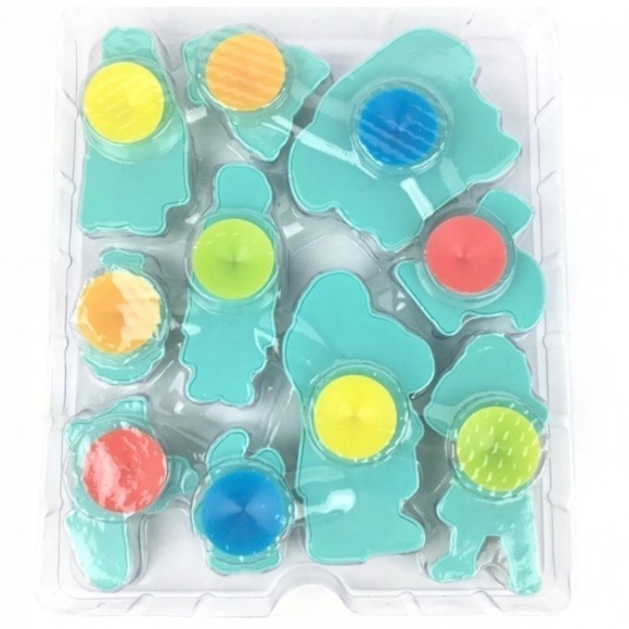 DISNEY MOANA Stuck on Stories Book Suction Cup Toys Story Play Set - Picture 4 of 14